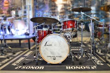 Sonor - vintage series drumset vt16 three 22 shells nm red oyster