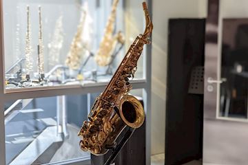 Le monde - occasion alt saxofoon global (b0684)