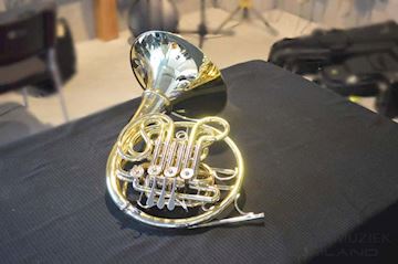 Paxman - model 25 dubbelhoorn goldbrass