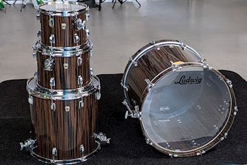 Ludwig - b-stock l8424axfe drumset classic maple fumed eucalyptus